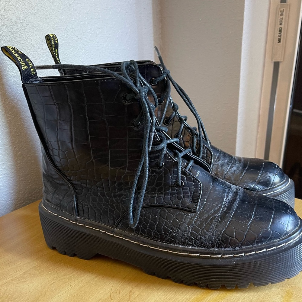 Croc style combat boots